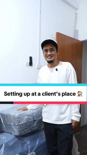 👋 Hey everyone! I’m Ali, and today we’re setting up an exciting delivery for our clients. Stay tuned as we prepare everything at their place 🏠! Don’t miss out on the behind-the-scenes action! #DeliverySetup #ClientCare #BehindTheScenes
