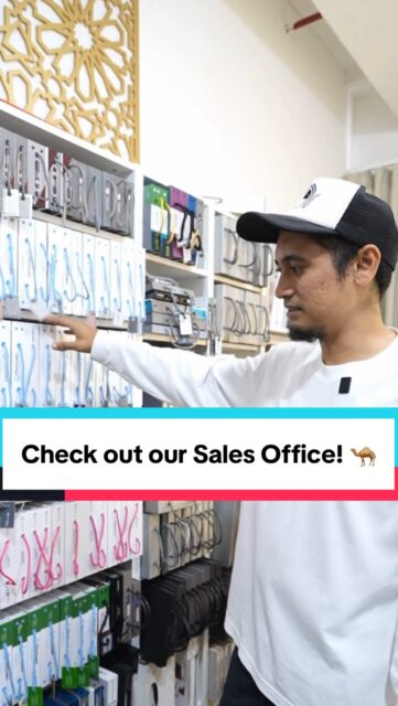 Welcome to our sales office! Explore a world of luxurious fabrics, perfect for your modern home. Feel the quality and comfort with our foam samples. Ready to transform your space? Let’s get started! 🏡✨ #CamelCaravan #HomeDecor #Fabrics #Design