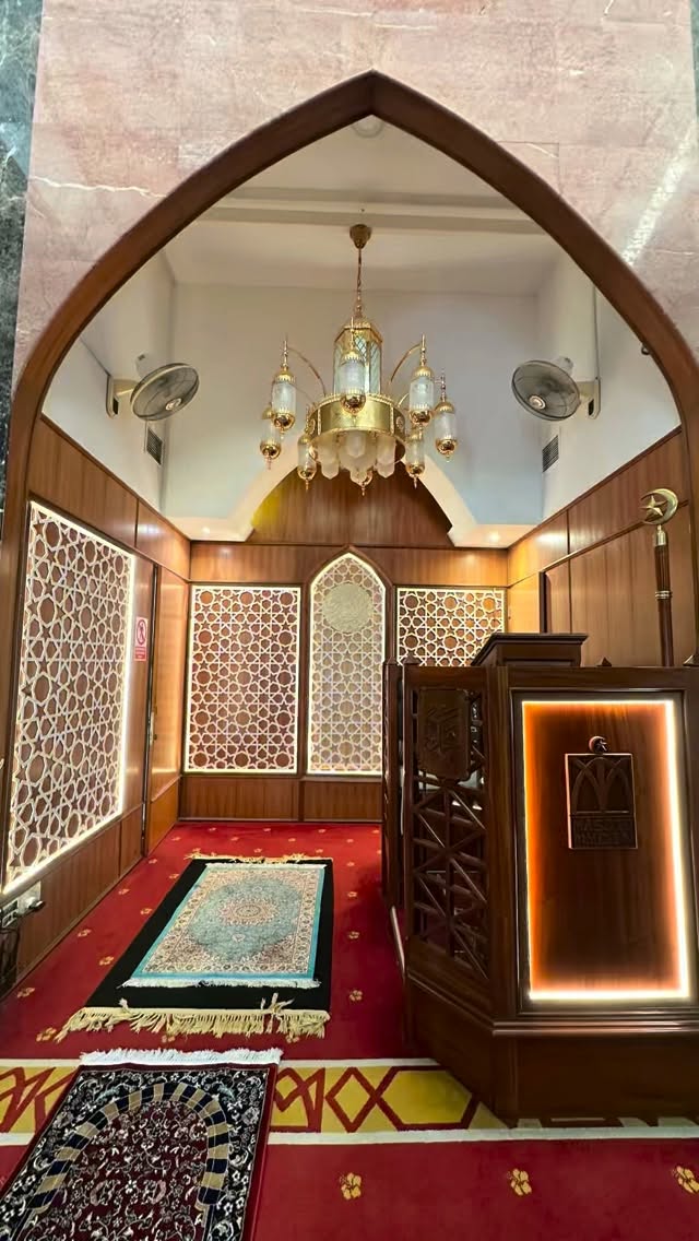 a new look for an existing mihrab — but the intention is much deeper. 🕌

as we commemorate the month of birth of our beloved Prophet Muhammad ﷺ: may the beauty within our masjids remind us of what truly matters: turning our hearts towards Allah ﷻ and following the beautiful example of His Messenger ﷺ. 🤍

may our homes and masjids be the places that inspires remembrance and khushu’, strengthens our love for Allah, and deepens our love for Rasulullah ﷺ.🏘️

selawat before you like and share!😍
sollu alannabiy!